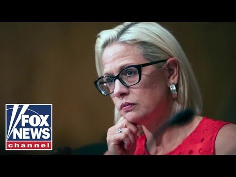 You are currently viewing ‘Jaw-dropping’: Kyrsten Sinema leaves Democratic Party