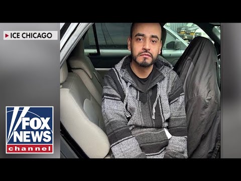 You are currently viewing ICE arrests suspected gang member outside school