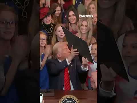 You are currently viewing President Trump signs executive order protecting women’s sports