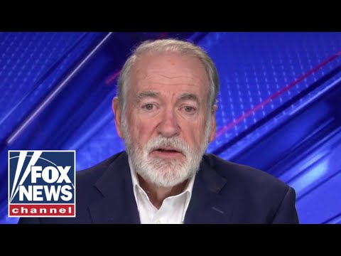 You are currently viewing Mike Huckabee: It’s a great day in America