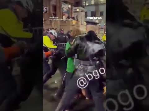 You are currently viewing Eagles fans clash with police as thousands celebrate Super Bowl win