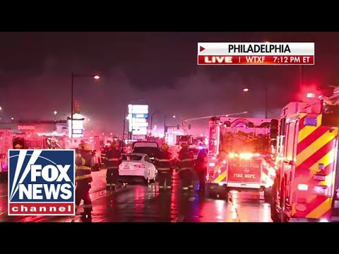 You are currently viewing Philadelphia plane crash witness: There was a ‘lot of flames’