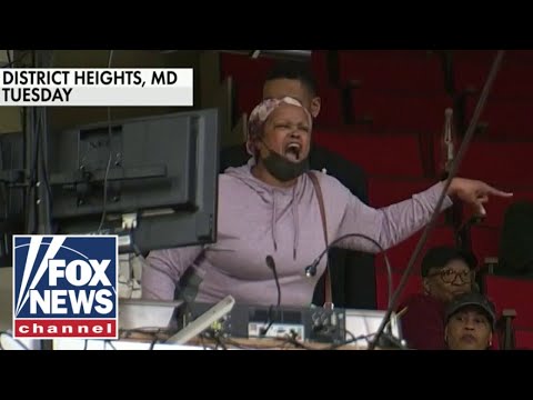 You are currently viewing ‘TEARING US APART!’: Dems face outrage as town hall descends into screaming match