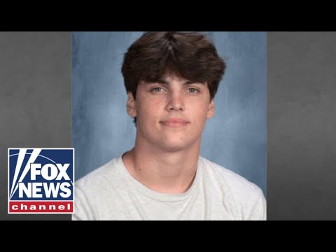 You are currently viewing Heartbroken dad mourns son after stabbing death: ‘He’ll never come home again’