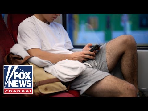 You are currently viewing Poll: Young men are more lonely than women