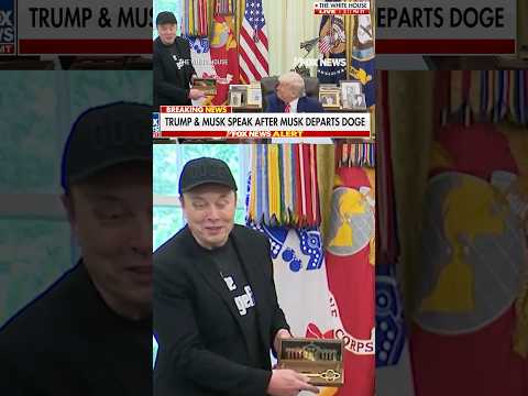 You are currently viewing WATCH: Trump gives Elon Musk a special gift for DOGE work #foxnews #news #shorts