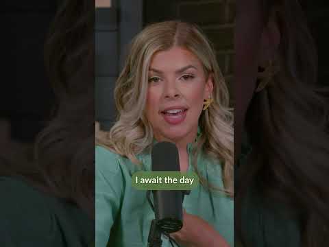 Read more about the article Is Demi Lovato becoming…normal?!