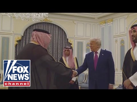 You are currently viewing Trump greeted by Saudi royal delegation during historic Mideast visit