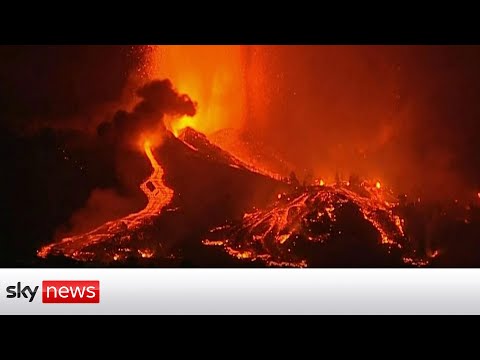 You are currently viewing La Palma volcano eruptions ‘could last for months’