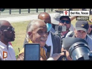 Read more about the article Protesters Shout Down Al Sharpton’s Press Event at Texas Border Bridge Camp