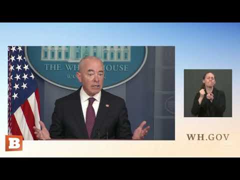 Read more about the article DHS Sec. Mayorkas: We Did Not Test Haitian Migrants for Coronavirus Before Releasing Them into U.S.