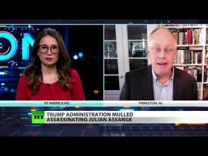 Read more about the article FULL SHOW: The Plot to Assassinate Julian Assange