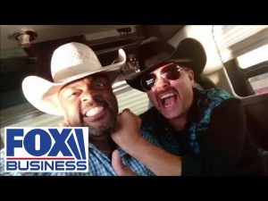 Read more about the article Cowboy Troy, John Rich talk friendship, rise to stardom