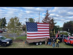 Read more about the article LIVE: Flag Wave And Fake News Protest At Pamplin Media