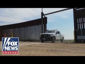 Read more about the article DHS cancels Texas border wall contracts amid mounting concern