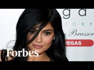 Read more about the article Fashion Designer Describes How Kylie Jenner ‘Accelerated’ Her Business