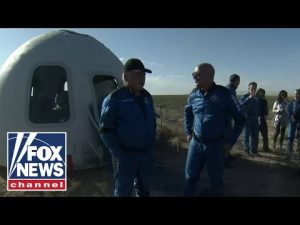 Read more about the article William Shatner, Blue Origin crew emerge from space capsule