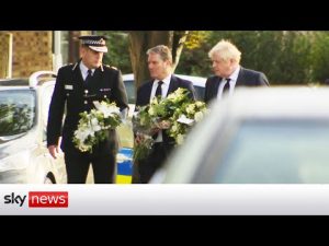 Read more about the article Prime Minister lays a bouquet for murdered Conservative MP
