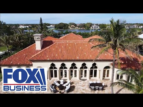 Read more about the article Palm Beach waterfront mansion stretches more than 20,000 square feet