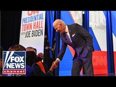 Read more about the article Biden mocks pushback of vaccine mandates on CNN Town Hall