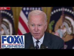 Read more about the article Biden tells billionaires to ‘pay your fair share’ during economic framework remarks