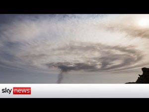 Read more about the article Watch live: La Palma volcano eruption