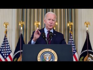 Read more about the article President Biden delivers remarks on vaccine mandates for businesses during Illinois visit