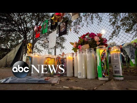 You are currently viewing Astroworld victims remembered, US opens to travelers, COP26: World in Photos, Nov. 8