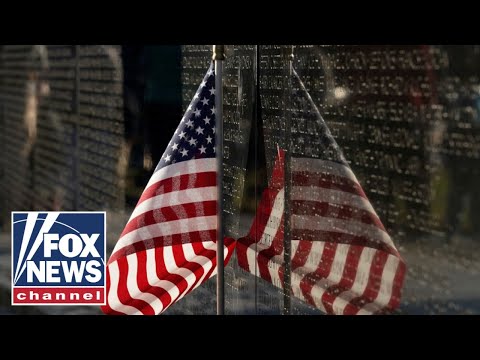 Read more about the article Veterans Day service at Vietnam Veterans Memorial