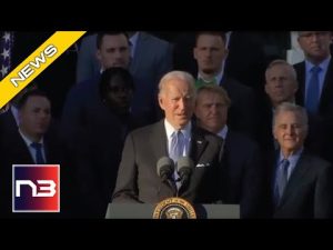 Read more about the article Biden Humiliates Himself In Front of NBA Champions