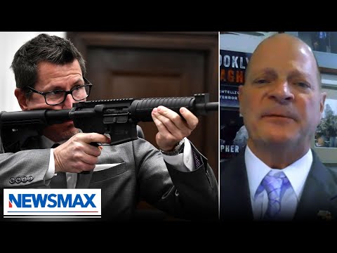 You are currently viewing fmr. NYPD officer slams Rittenhouse prosecutor for ‘insane’ gun stunt | National Report