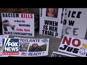 Read more about the article Kenosha protesters demand guilty verdict in Rittenhouse trial