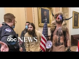 Read more about the article ‘Q-Anon Shaman’ charged in Capitol riot to be sentenced l GMA