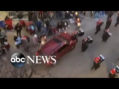 You are currently viewing Holiday parade disaster leaves 5 dead, over 40 injured l GMA