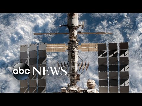 You are currently viewing NASA delays International Space Station spacewalk over debris risk | ABC News