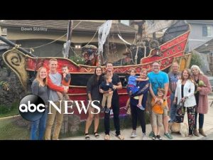 Read more about the article Couple builds massive Halloween display in Southern California