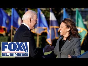 Read more about the article Biden, VP Harris deliver remarks at DNC holiday celebration