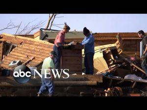 Read more about the article Residents of Dawson Spring, Kentucky, try to salvage homes reduced to rubble