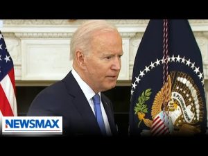 Read more about the article Biden snaps at reporter in bizarre turn mid-sentence after question about Sen. Joe Manchin