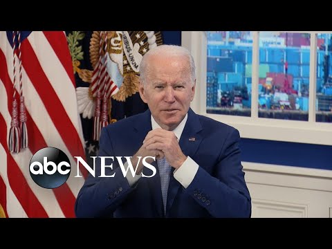 You are currently viewing Biden addresses holiday supply chain concerns