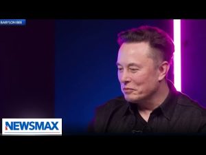 Read more about the article Elon Musk takes a swipe at CNN | ‘Spicer and Co.’