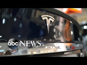 Read more about the article Tesla announces safety recall