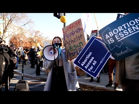 Read more about the article Feminist Pro-Lifer: Pro-Abortion Men “Especially” Try to Silence Us, “Cover Our Signs” at Rallies