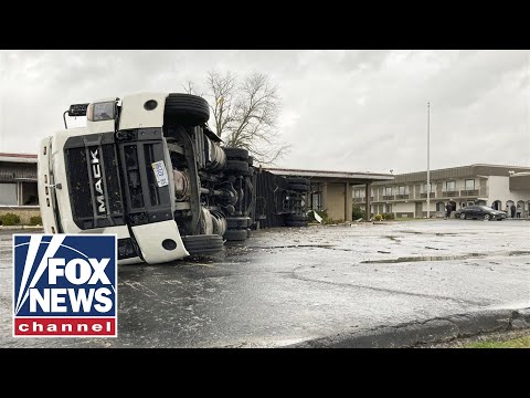 Read more about the article Search and recovery underway following deadly tornadoes in South, Southwest