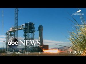 Read more about the article Michael Strahan’s space liftoff | ABC News