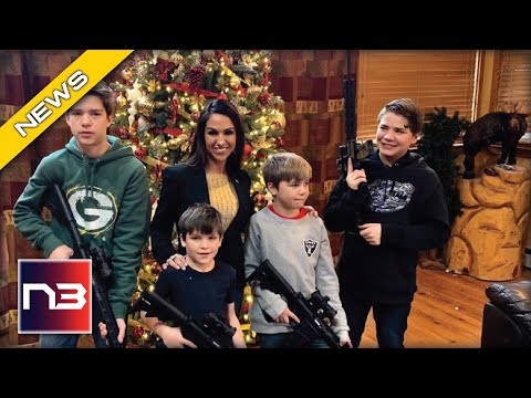 You are currently viewing Lauren Boebert Newest Christmas Photo Has Liberals Livid As She Outdoes Colleague