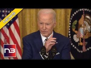 Read more about the article Biden Pats Himself On Back In Speech, IMMEDIATELY Gets Roasted Online