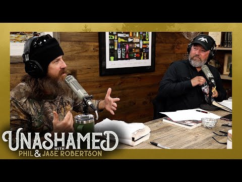 You are currently viewing What I Did When I Found a Human Body in the Road | Jase Robertson