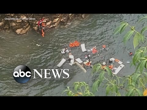 You are currently viewing 10 dead after cliff falls onto boats in Brazil