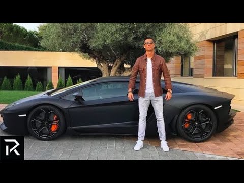 Read more about the article Insane Car Collections Owned By Celebs (Jay-Z, Will Smith, Elon Musk, Mark Wahlberg, Ronaldo)